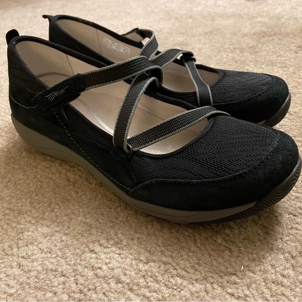 Black Dansko Flats